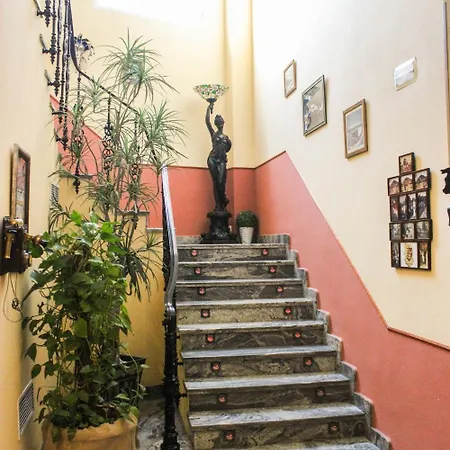 Hospedium Don Jose Hotel 3*