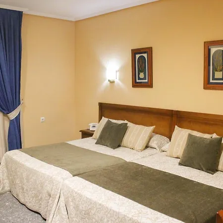 Hotel Hospedium Don Jose 3*